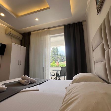 Apartments Fati & Flori Улцин Екстериор снимка