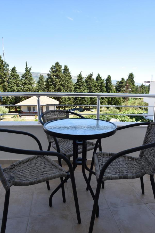Apartments Fati & Flori Улцин Екстериор снимка
