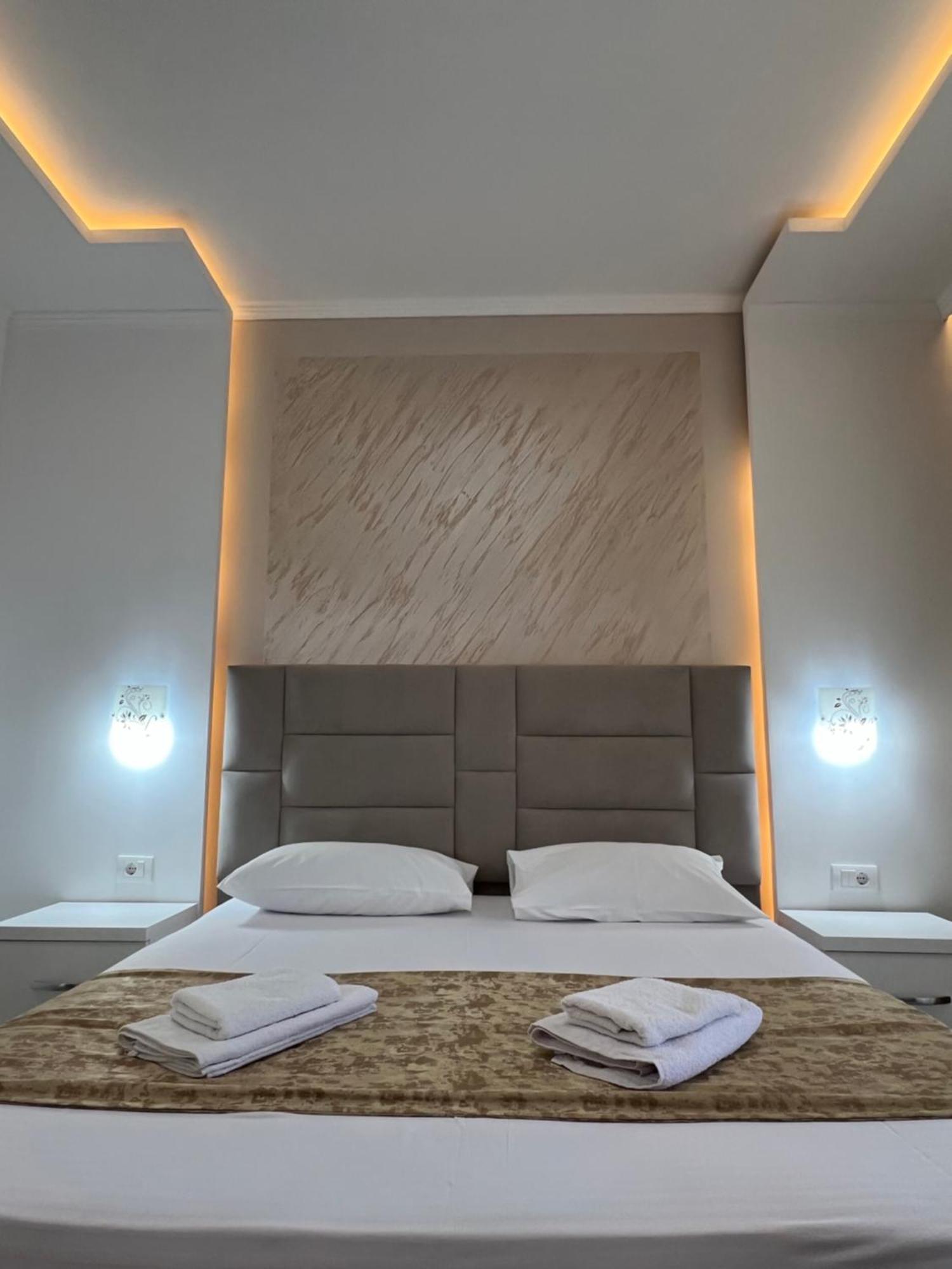 Apartments Fati & Flori Улцин Стая снимка