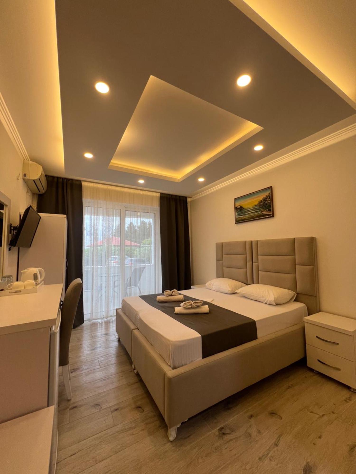 Apartments Fati & Flori Улцин Екстериор снимка