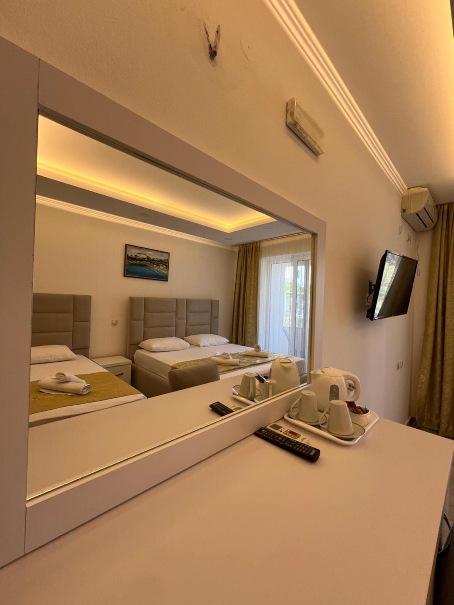 Apartments Fati & Flori Улцин Екстериор снимка